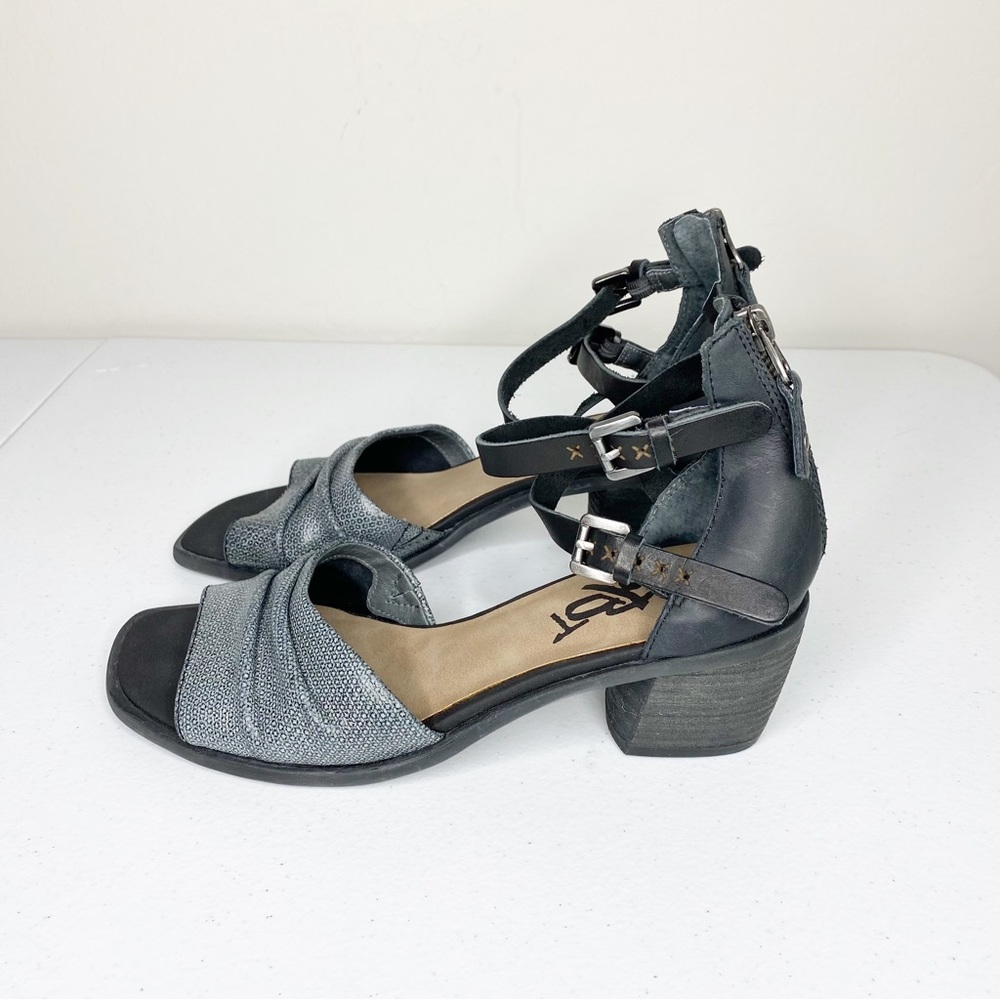 OTBT Boarder Chunky Heel Ankle Strap Leather Sandal Black Silver Size 8